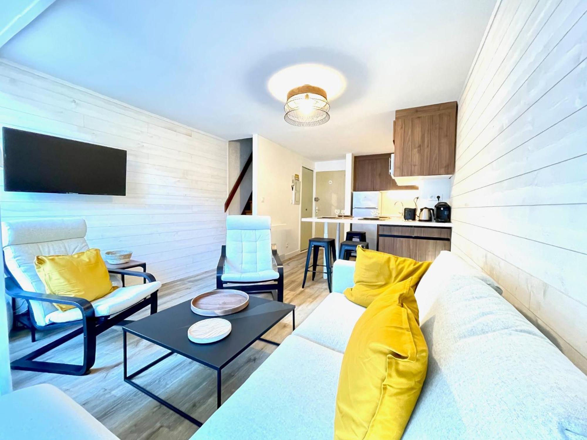 Centre Village Appartement 3 Chambres Avec Terrasse Jusqu'A 6 Personnes 圣拉里苏朗 外观 照片